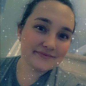 Meet your Posher, Abbey